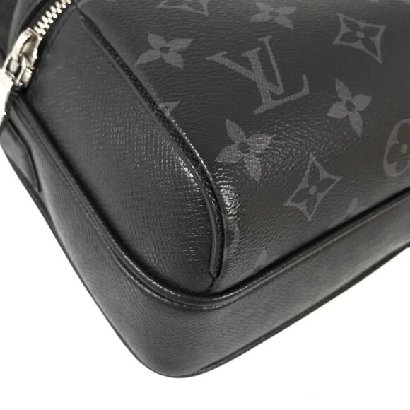 LOUIS VUITTON Taigarama Outdoor Messenger PM M30233 Shoulder bag - Picture 3 of 16